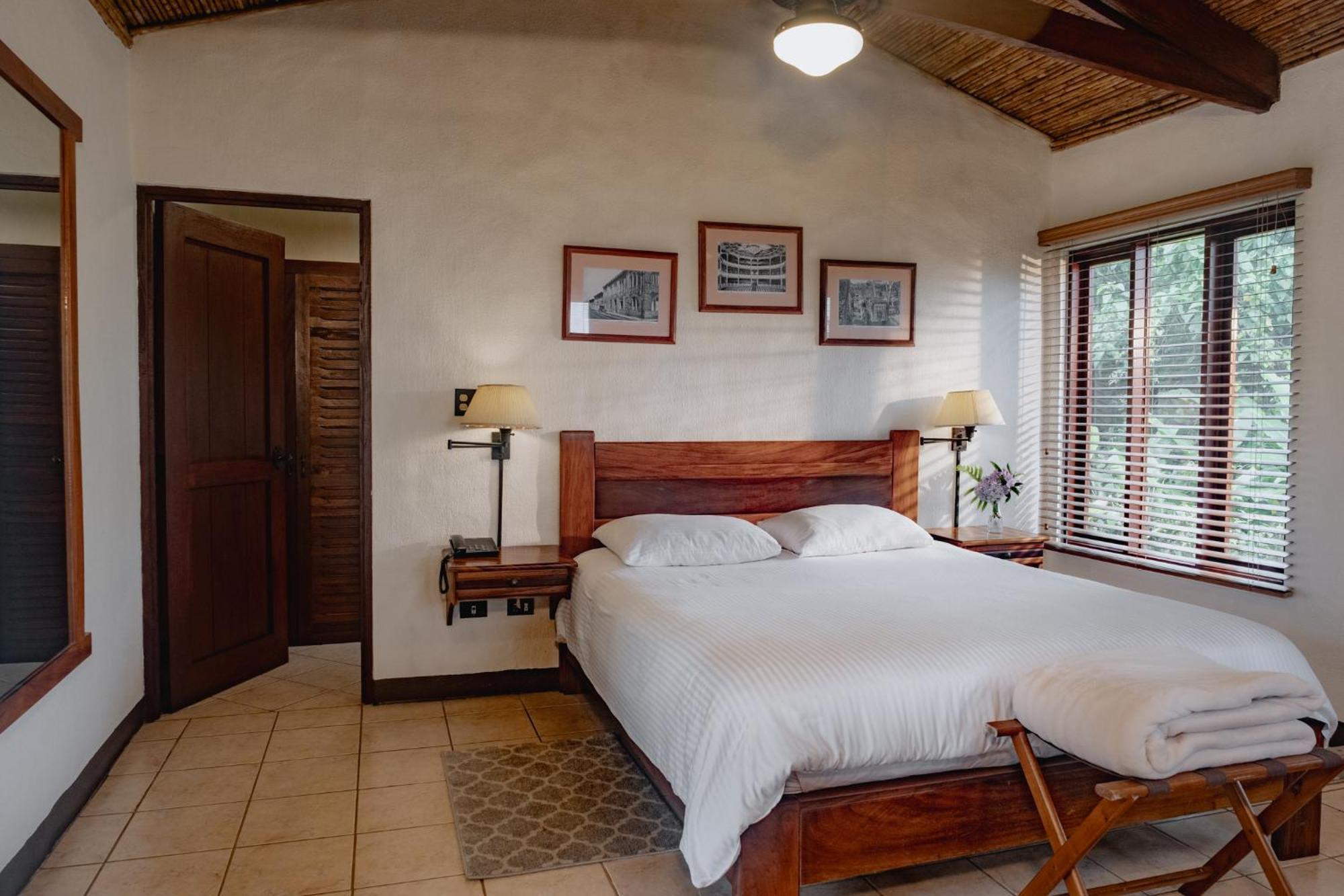 Villa Blanca Cloud Forest Hotel & Retreat San Ramón Quarto foto